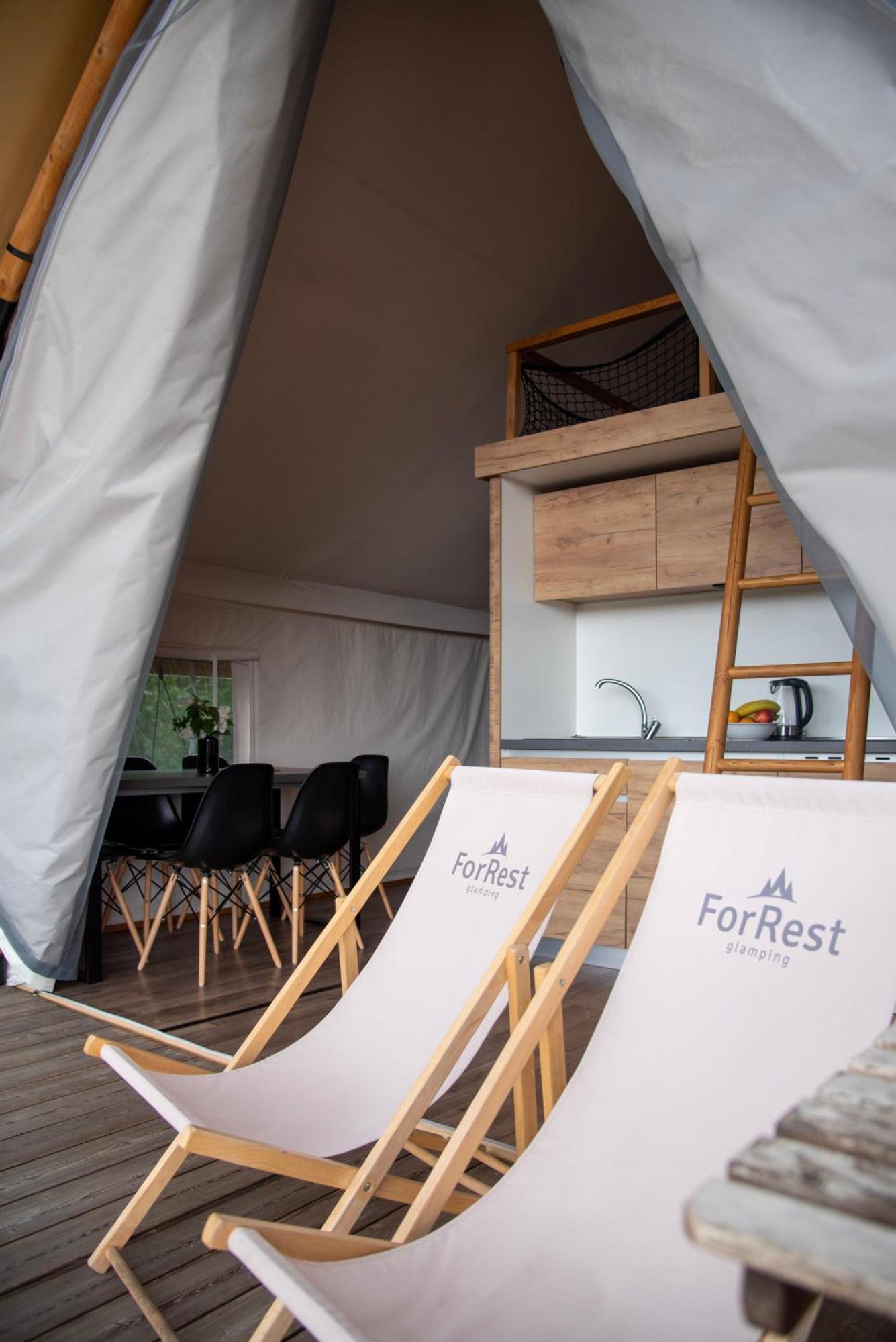 Hotel ForRest Glamping Banská Štiavnica Exterior foto