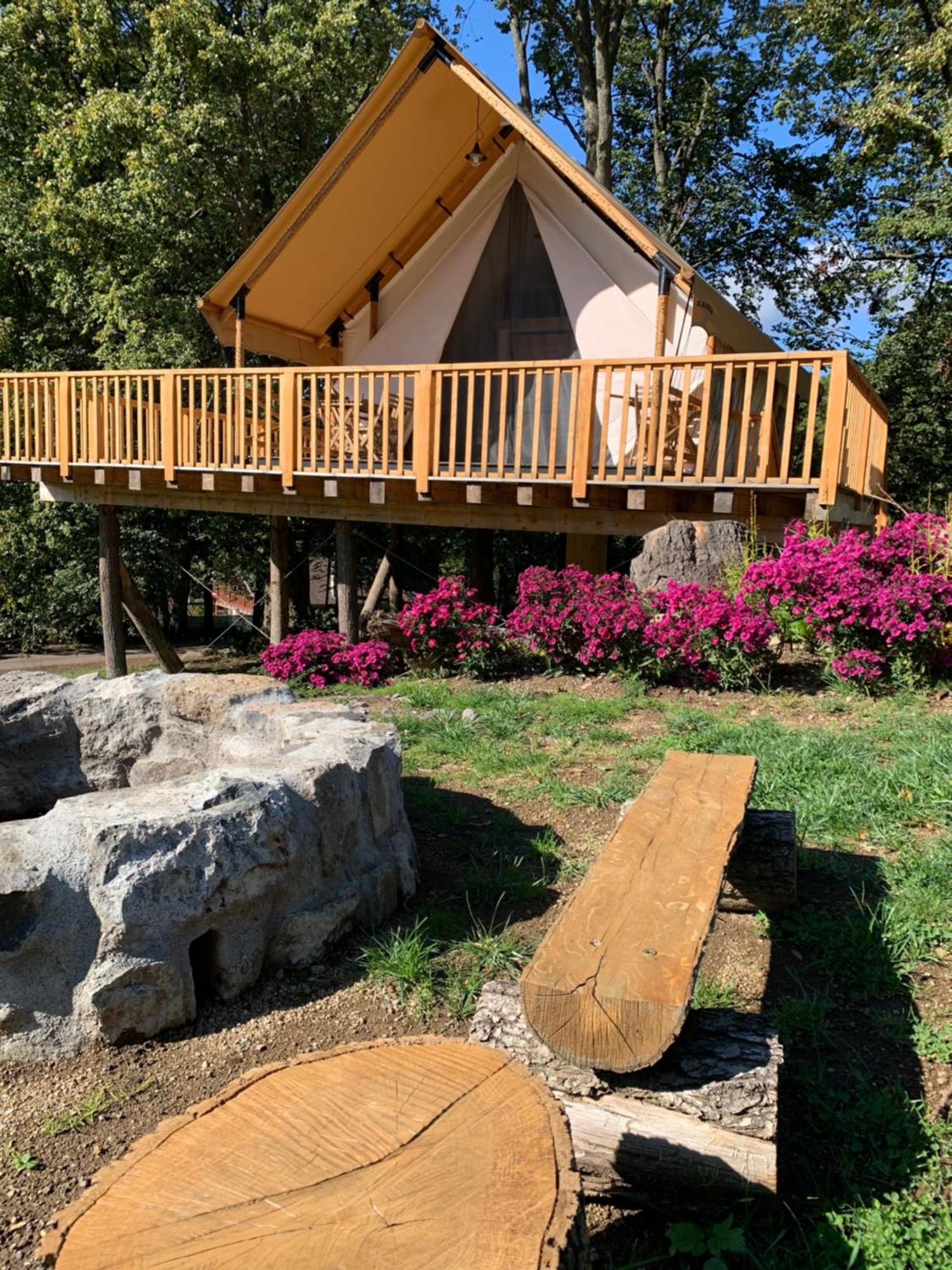 Hotel ForRest Glamping Banská Štiavnica Exterior foto