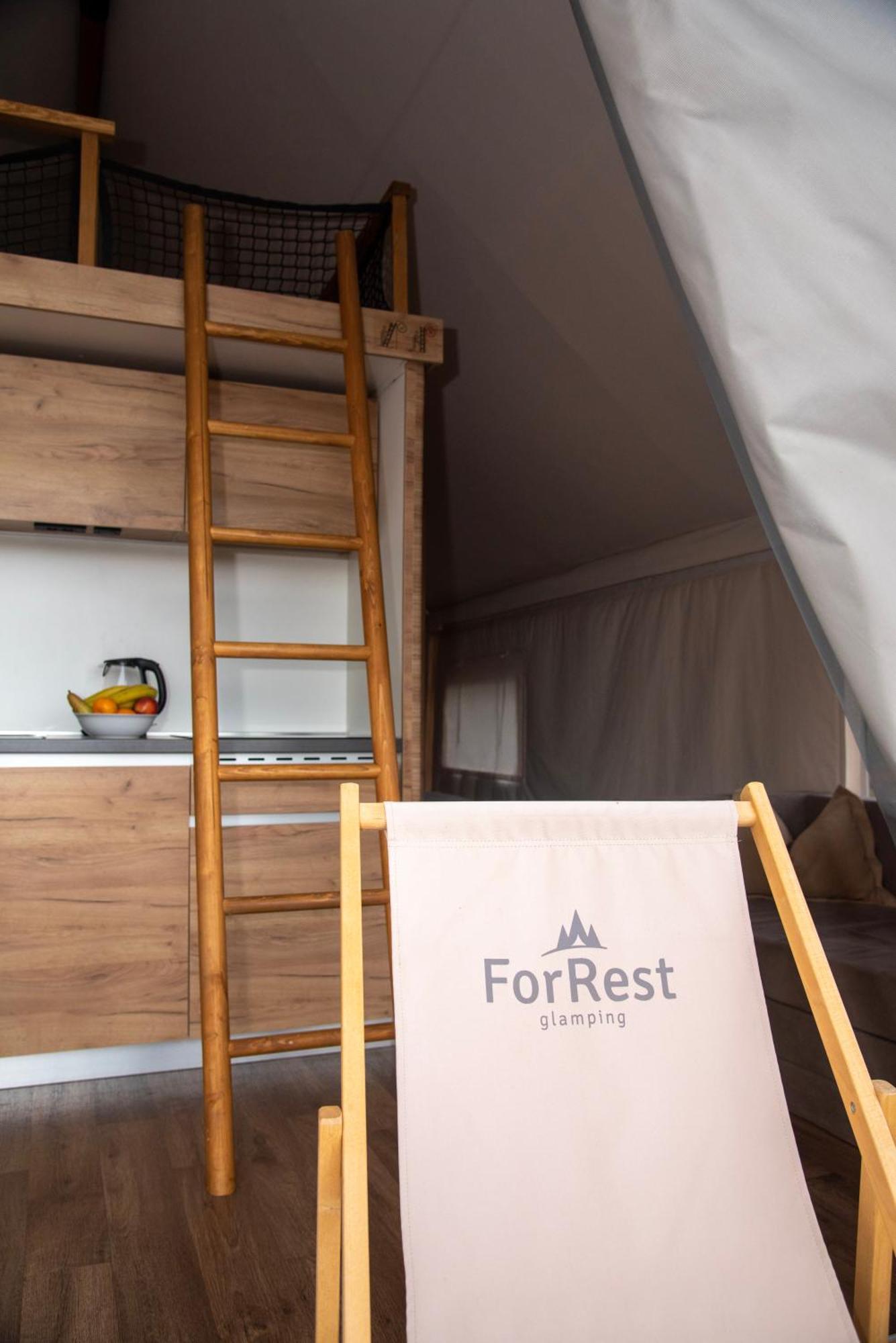 Hotel ForRest Glamping Banská Štiavnica Exterior foto