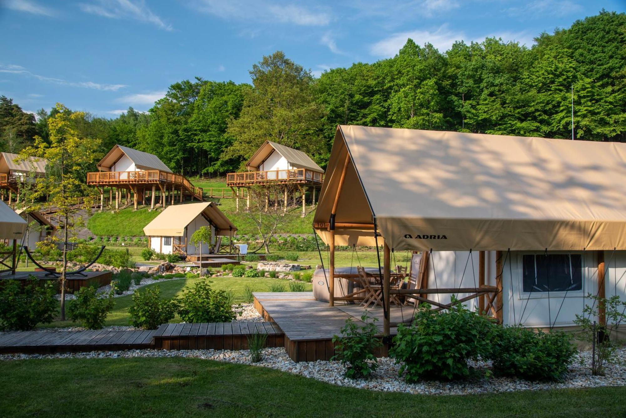 Hotel ForRest Glamping Banská Štiavnica Exterior foto