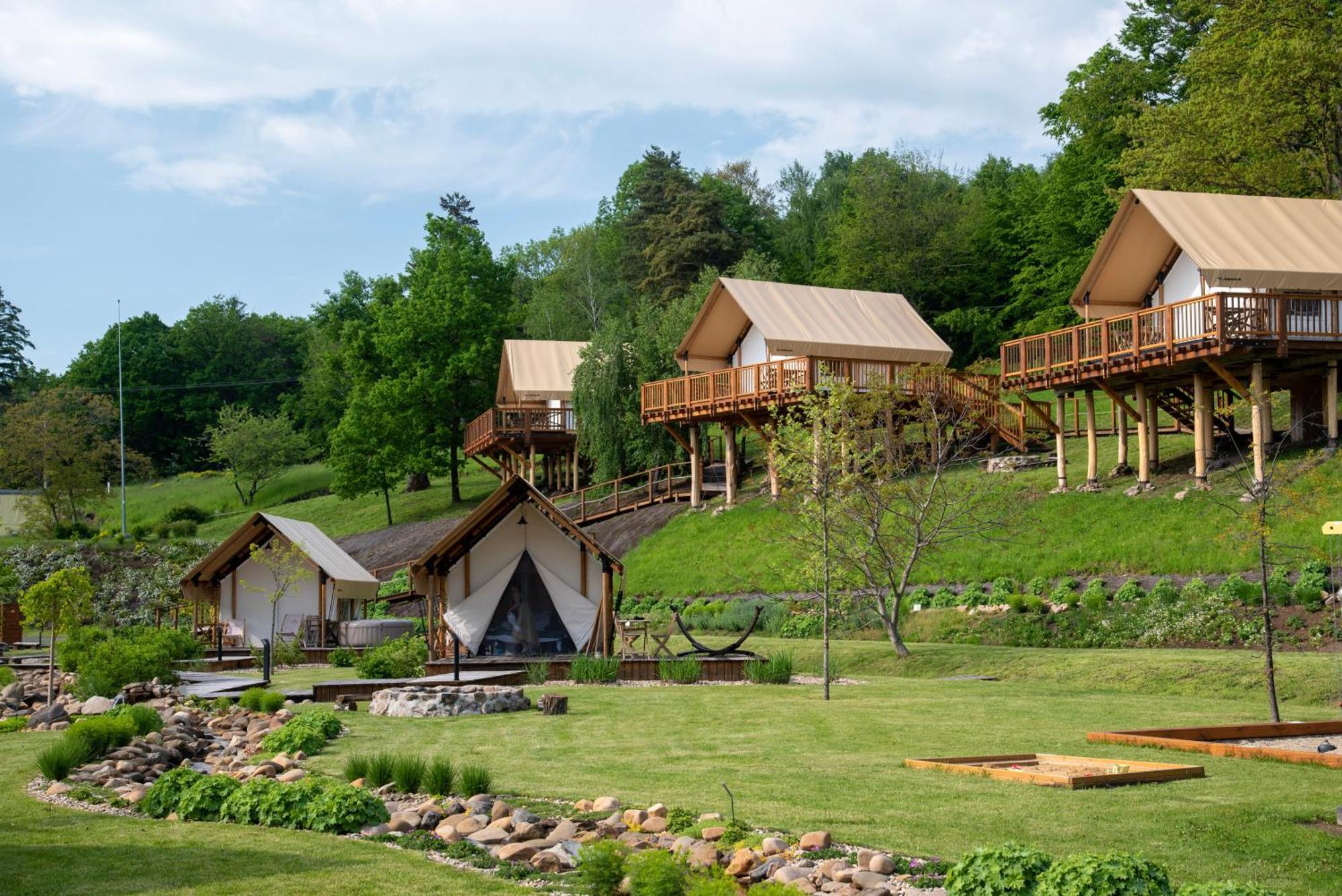Hotel ForRest Glamping Banská Štiavnica Exterior foto