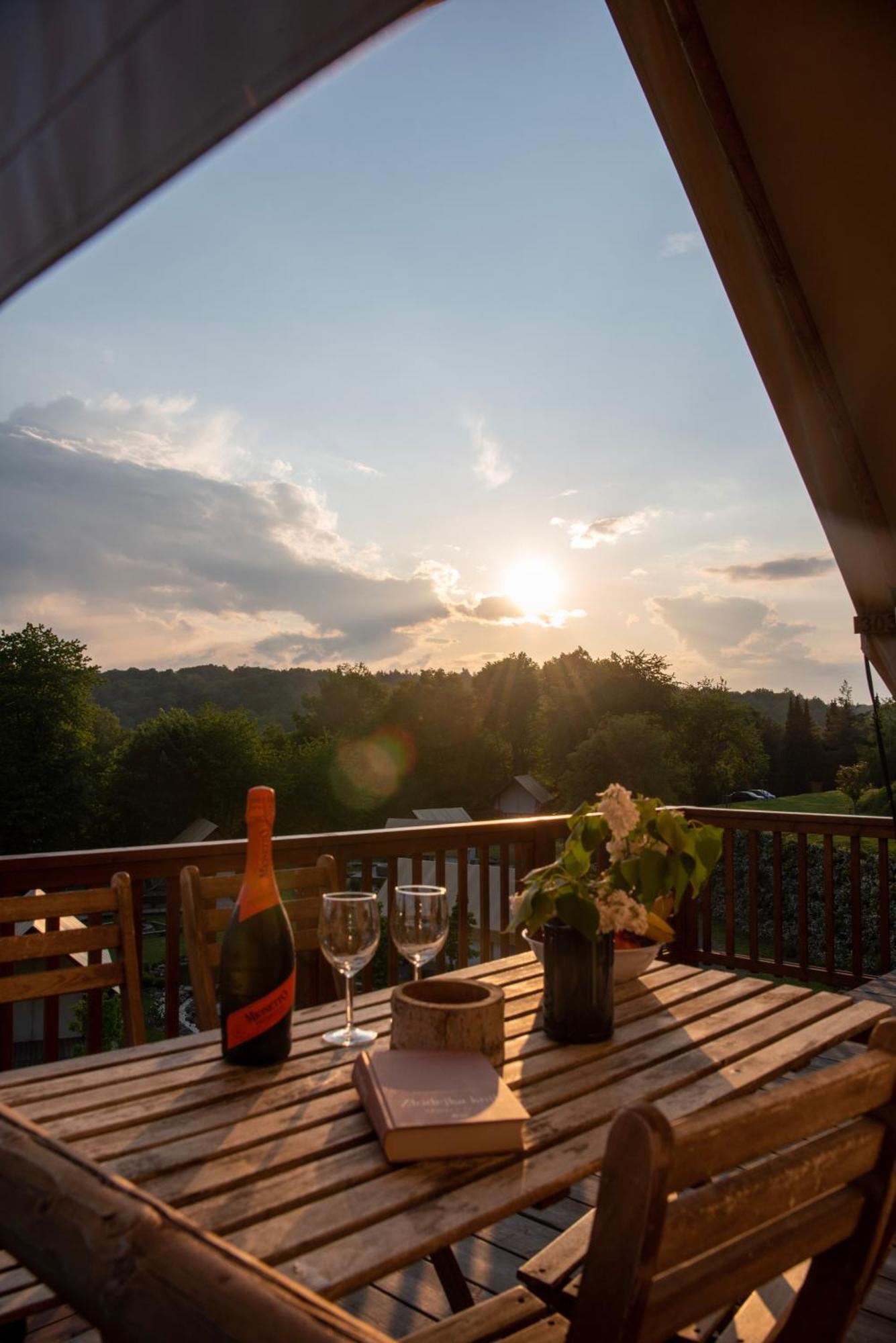 Hotel ForRest Glamping Banská Štiavnica Exterior foto