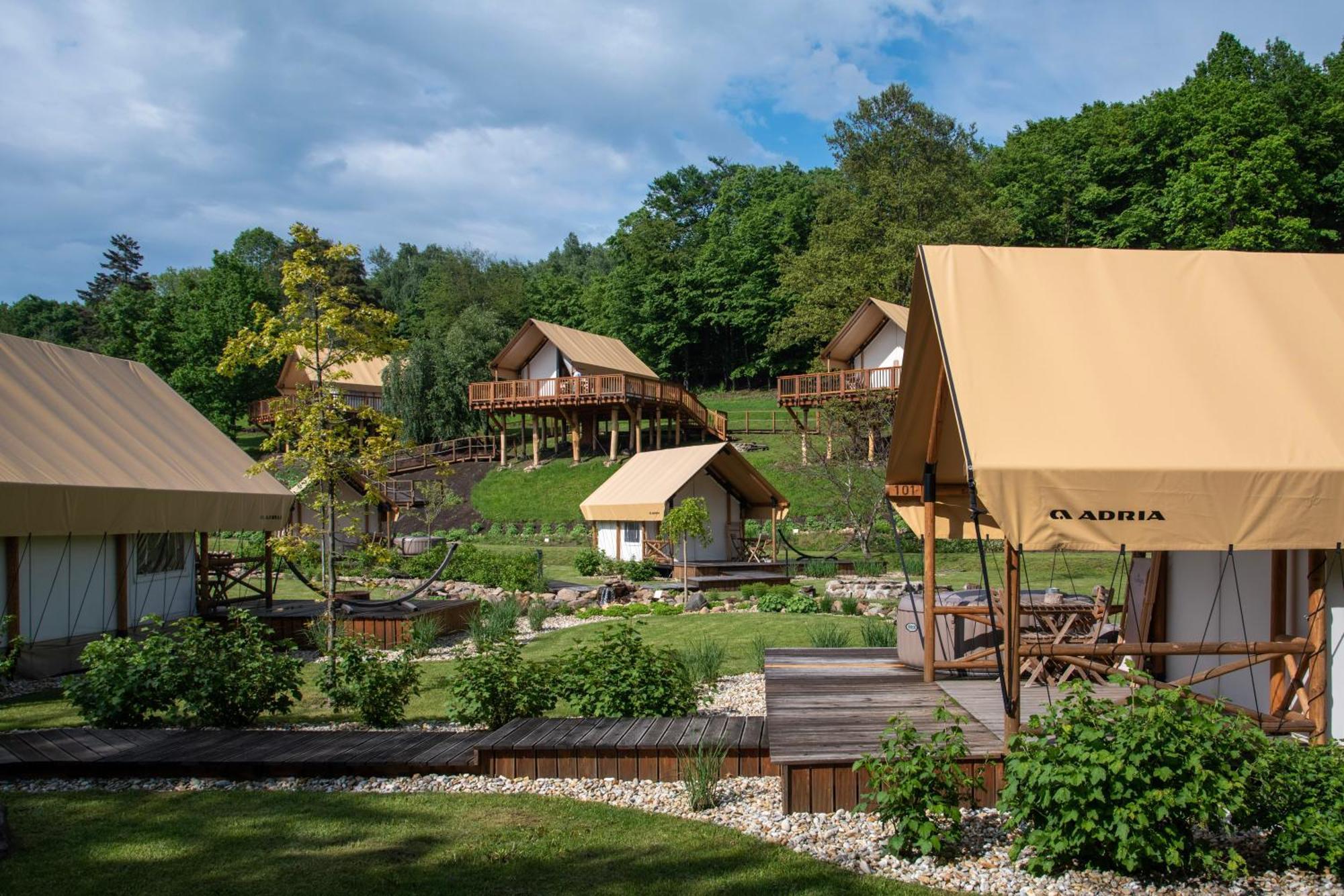 Hotel ForRest Glamping Banská Štiavnica Exterior foto